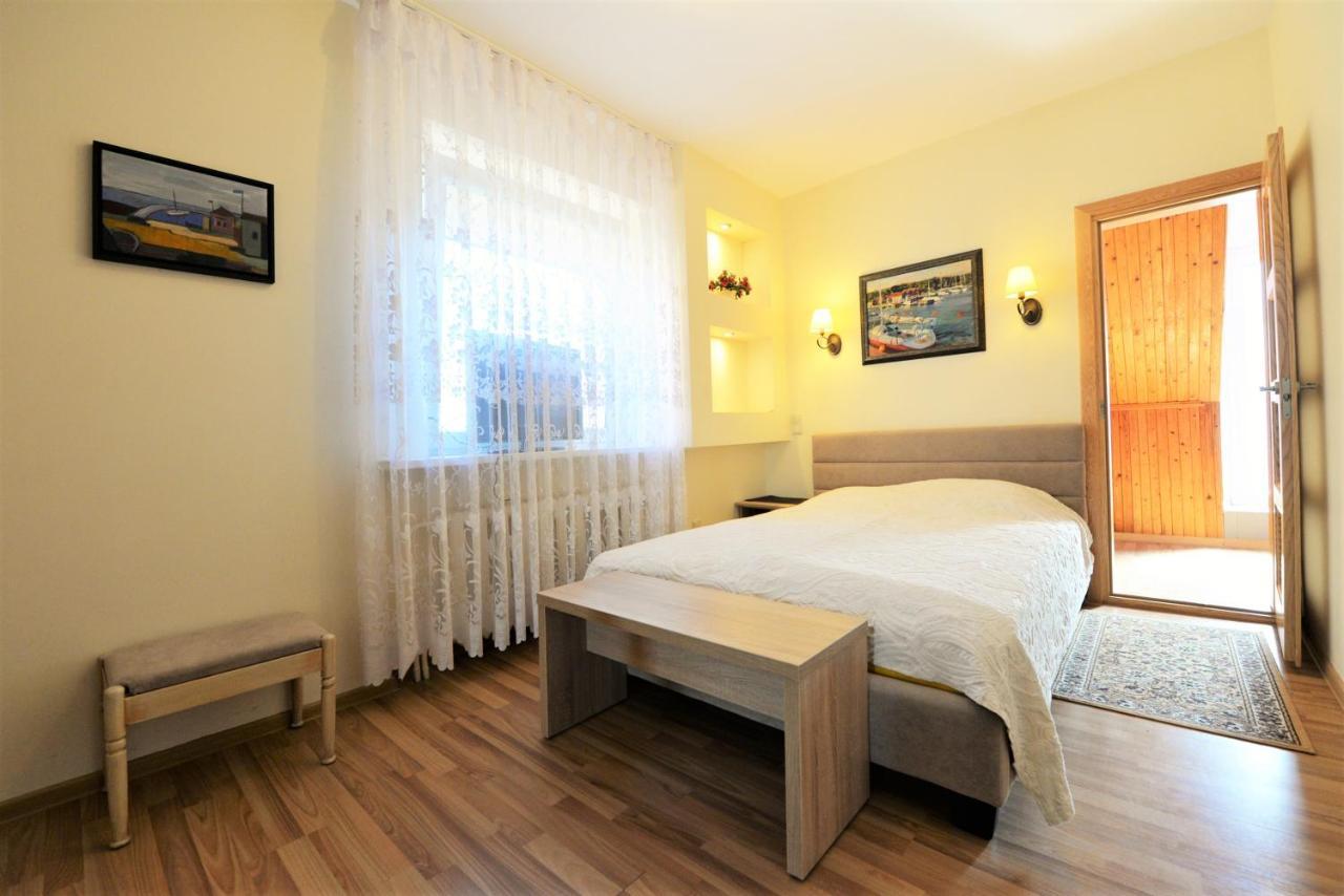 Nida Guesthouse At Loreta Exteriör bild